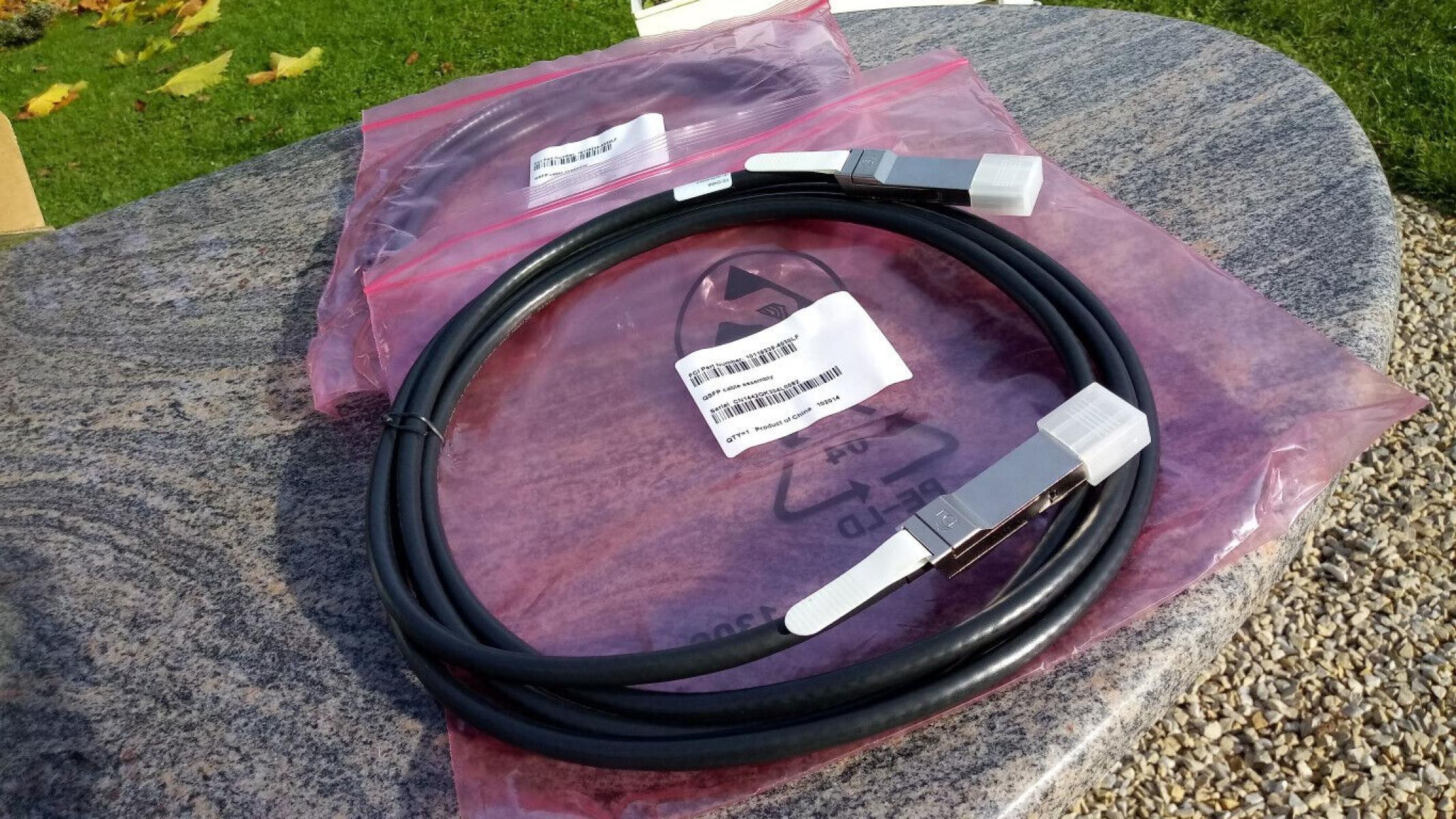 QSFP Kabel cable 10119239-4030LF 3m, € 39,- (8130 Frohnleiten)